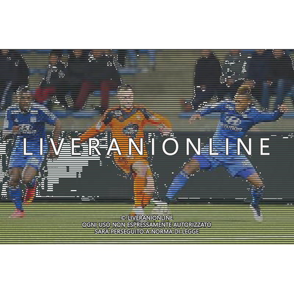 Romain PHILIPPOTEAUX / Clinton NJIE - 15.02.2015 - Lorient / Lyon - 25eme journee de Ligue 1 - Photo : Vincent Michel / Icon Sport AG ALDO LIVERANI SAS ONLY ITALY