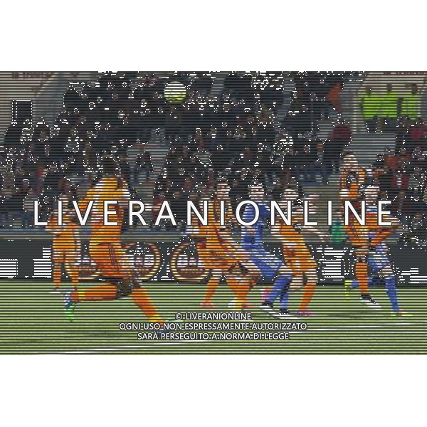 Wesley Lautoa / Maxime Gonalons - 15.02.2015 - Lorient / Lyon - 25eme journee de Ligue 1 - Photo : Vincent Michel / Icon Sport AG ALDO LIVERANI SAS ONLY ITALY