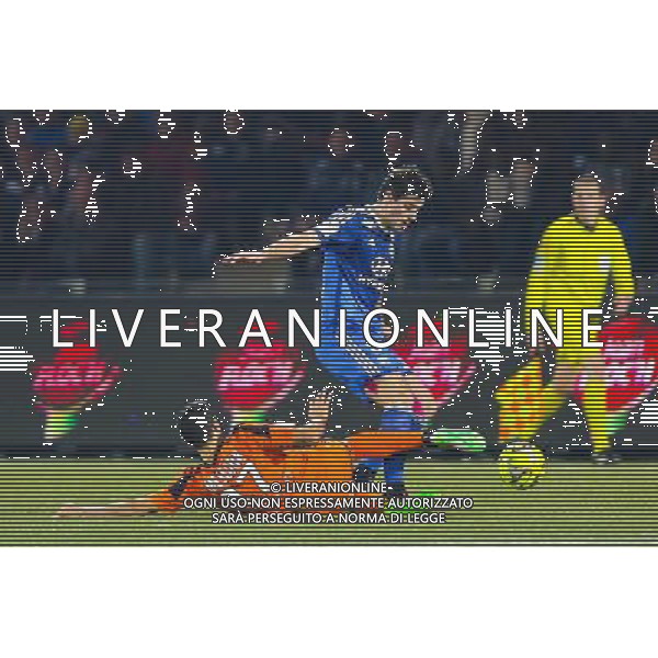 Yoann GOURCUFF / Walid MESLOUB - 15.02.2015 - Lorient / Lyon - 25eme journee de Ligue 1 - Photo : Vincent Michel / Icon Sport AG ALDO LIVERANI SAS ONLY ITALY