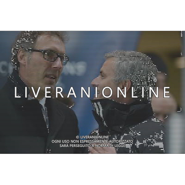 Jose Mourinho / Laurent Blanc - 17.02.2015 - Paris Saint Germain / Chelsea - 1/8Finale aller Champions League Photo : Andre Ferreira / Icon Sport AG ALDO LIVERANI SAS ONLY ITALY