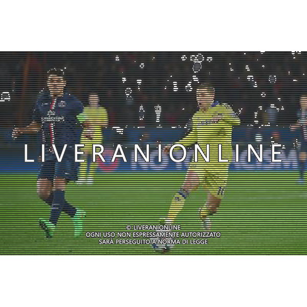 Thiago SILVA / Eden HAZARD - 17.02.2015 - Paris Saint Germain / Chelsea - 1/8Finale aller Champions League Photo : WinterPress / Icon Sport AG ALDO LIVERANI SAS ONLY ITALY
