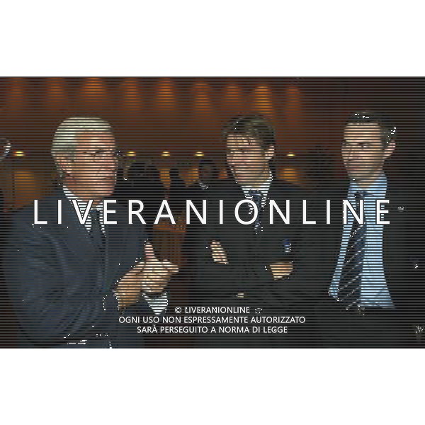 Milano 17 gennaio 2005 Riunione convocata dal presidente federale Carraro tra arbitri, presidenti, allenatorie e capitani delle societˆ di serie A e B nella foto: Lippi Marcello, Rosetti Roberto e Farina Stefano foto Andry / Ag. Aldo Liverani