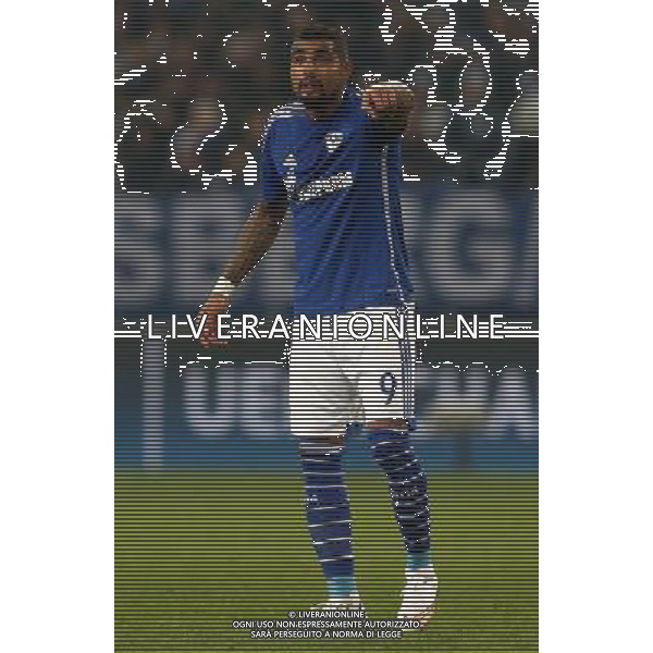 firo Fu§ball,Fussball, 18.02.2015 UEFA , UCL, Champions League Saison 2014/2015 Achtelfinale, 1/8-Finale, Hinspiel, FC Schalke 04 - Real Madrid (0-2) Schalke, Kevin-Prince Boateng, Gestik, ganze FIgur $worldrightsEs gelten unsere AGB, einsehbar auf www.firosportphoto.de copyright by firo sportphoto: Coesfelder Str. 207 D- 48249 DŸlmen www.firosportphoto.de mail@firosportphoto.de (V o l k s b a n k B o c h u m - W i t t e n ) BLZ.: 430 601 29 Kt. Nr.: 341 117 100 Tel: +49-2594 - 9916004 Fax: +49-2594 - 9916005 AG ALDO LIVERANI SAS ONLY ITALY
