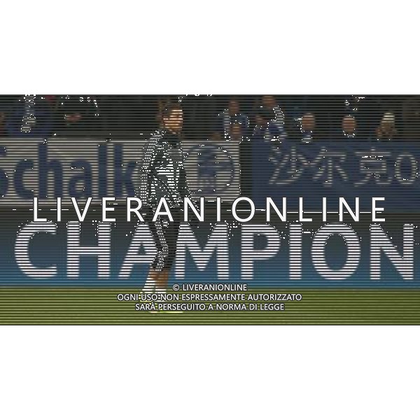 firo Fu§ball,Fussball, 18.02.2015 UEFA , UCL, Champions League Saison 2014/2015 Achtelfinale, 1/8-Finale, Hinspiel, FC Schalke 04 - Real Madrid (0-2) Madrid, Cristiano Ronaldo, ganze Figur, Champion, $worldrightsEs gelten unsere AGB, einsehbar auf www.firosportphoto.de copyright by firo sportphoto: Coesfelder Str. 207 D- 48249 DŸlmen www.firosportphoto.de mail@firosportphoto.de (V o l k s b a n k B o c h u m - W i t t e n ) BLZ.: 430 601 29 Kt. Nr.: 341 117 100 Tel: +49-2594 - 9916004 Fax: +49-2594 - 9916005 AG ALDO LIVERANI SAS ONLY ITALY