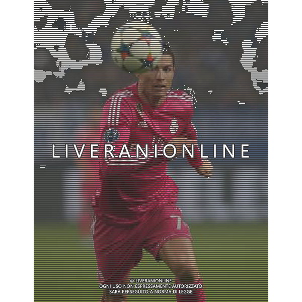 firo : 18.02.2015 Fu§ball, CL, Champions League, Saison 2014/2015, Achtelfinale, FC Schalke 04 - Real Madrid 0:2 Cristiano RONALDO, Real, Einzelaktion $worldrights,Es gelten unsere AGB, einsehbar auf www.firosportphoto.de, copyright by firo sportphoto: Coesfelder Str. 207 D-48249 DŸlmen www.firosportphoto.de mail@firosportphoto.de (V o l k s b a n k B o c h u m - W i t t e n ) BLZ.: 430 601 29 Kt. Nr.: 341 117 100 Tel:Ê +49-2594-9916004 Fax:Ê+49-2594-9916005 AG ALDO LIVERANI SAS ONLY ITALY