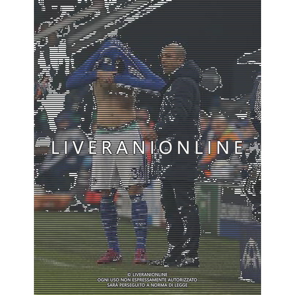 firo : 18.02.2015 Fu§ball, CL, Champions League, Saison 2014/2015, Achtelfinale, FC Schalke 04 - Real Madrid 0:2 Trainer DI MATTEO, Schalke mu§ PLATTE einwechseln $worldrights,Es gelten unsere AGB, einsehbar auf www.firosportphoto.de, copyright by firo sportphoto: Coesfelder Str. 207 D-48249 DŸlmen www.firosportphoto.de mail@firosportphoto.de (V o l k s b a n k B o c h u m - W i t t e n ) BLZ.: 430 601 29 Kt. Nr.: 341 117 100 Tel:Ê +49-2594-9916004 Fax:Ê+49-2594-9916005 AG ALDO LIVERANI SAS ONLY ITALY