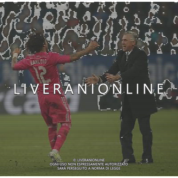 firo : 18.02.2015 Fu§ball, CL, Champions League, Saison 2014/2015, Achtelfinale, FC Schalke 04 - Real Madrid 0:2 Jubel MARCELO mit Trainer ANCELOTTI, Real $worldrights,Es gelten unsere AGB, einsehbar auf www.firosportphoto.de, copyright by firo sportphoto: Coesfelder Str. 207 D-48249 DŸlmen www.firosportphoto.de mail@firosportphoto.de (V o l k s b a n k B o c h u m - W i t t e n ) BLZ.: 430 601 29 Kt. Nr.: 341 117 100 Tel:Ê +49-2594-9916004 Fax:Ê+49-2594-9916005 AG ALDO LIVERANI SAS ONLY ITALY