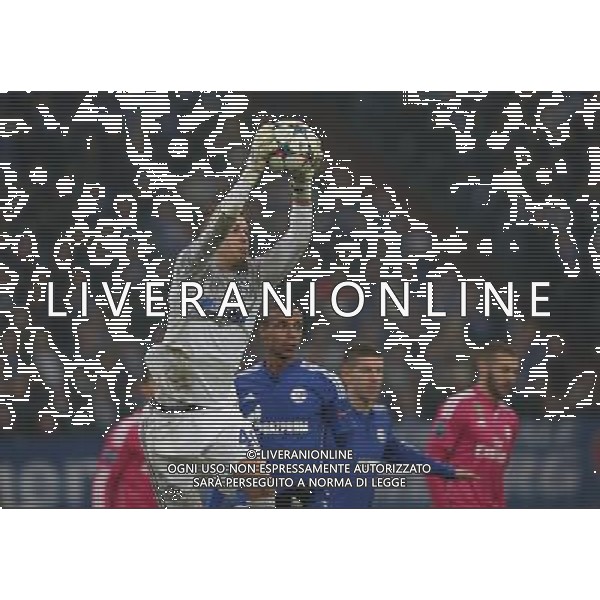 firo : 18.02.2015 Fu§ball, CL, Champions League, Saison 2014/2015, Achtelfinale, FC Schalke 04 - Real Madrid 0:2 Torwart Timon WELLENREUTHER, Schalke vor MATIP $worldrights,Es gelten unsere AGB, einsehbar auf www.firosportphoto.de, copyright by firo sportphoto: Coesfelder Str. 207 D-48249 DŸlmen www.firosportphoto.de mail@firosportphoto.de (V o l k s b a n k B o c h u m - W i t t e n ) BLZ.: 430 601 29 Kt. Nr.: 341 117 100 Tel:Ê +49-2594-9916004 Fax:Ê+49-2594-9916005 AG ALDO LIVERANI SAS ONLY ITALY