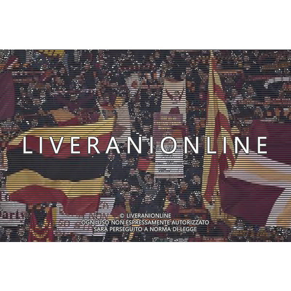 Roma - 19/02/2015 - Stadio Olimpico - Uefa Europa League 2014/2015 - andata sedicesimi - AS Roma vs Feyenoord - nella foto: tifosi della Roma / Ph Fabrizio Corradetti - Ag. Aldo Liverani Sas