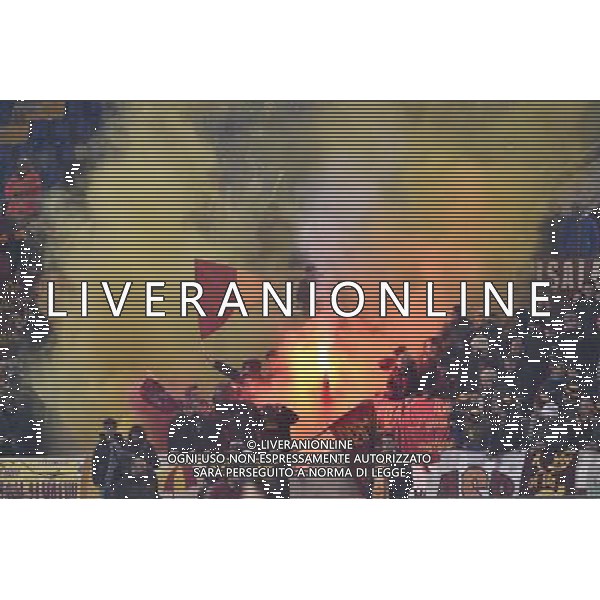 Roma - 19/02/2015 - Stadio Olimpico - Uefa Europa League 2014/2015 - andata sedicesimi - AS Roma vs Feyenoord - nella foto: Tifosi della Roma / Ph Fabrizio Corradetti - Ag. Aldo Liverani Sas