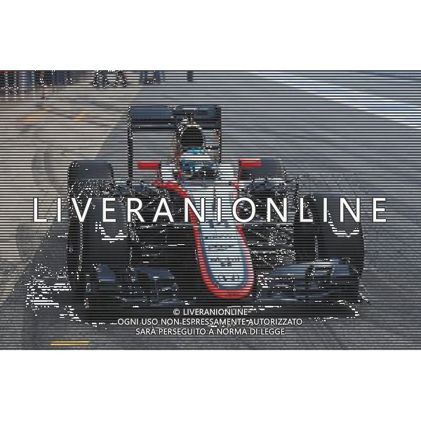 Fernando Alonso (ESP) McLaren MP4-30 running sensor equipment. 20.02.2015. Formula One Testing, Day Two, Barcelona, Spain. AG ALDO LIVERANI SAS ONLY ITALY