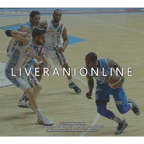 Beko Final Eight 2015 Quarti di Finale Desio (MB) - 20.02.2015 Banco di Sardegna Sassari-Vanoli Cremona Nella Foto:dyson jerome /Ph.Vitez-Ag. Aldo Liverani