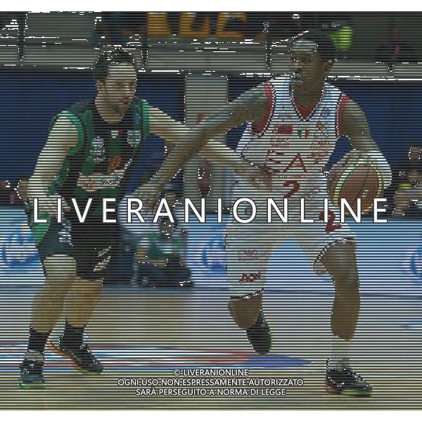Beko Final Eight 2015 Quarti di Finale Desio (MB) - 20.02.2015 EA7 Armani Jeans Olimpia Milano-Sidigas Avellino Nella Foto:brooks marshon cavaliero daniele /Ph.Vitez-Ag. Aldo Liverani