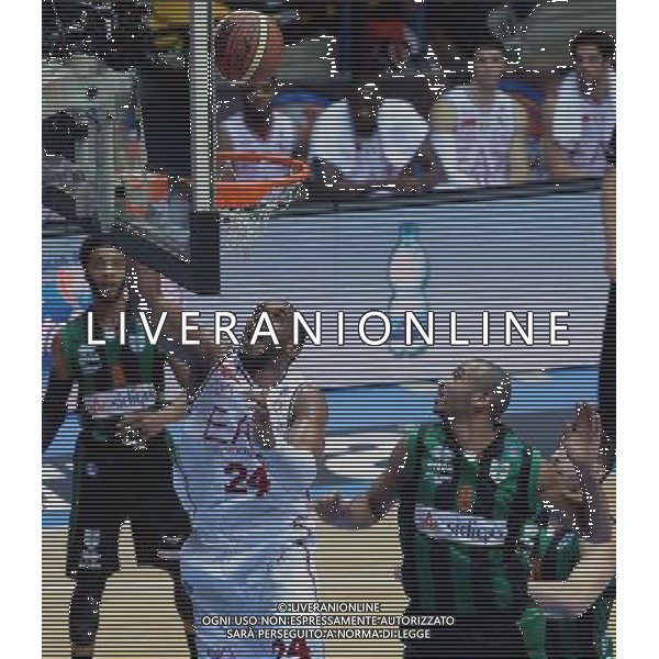 Beko Final Eight 2015 Quarti di Finale Desio (MB) - 20.02.2015 EA7 Armani Jeans Olimpia Milano-Sidigas Avellino Nella Foto:samardo samuels /Ph.Vitez-Ag. Aldo Liverani