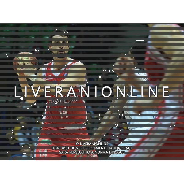 Beko Final Eight 2015 Quarti di Finale Desio (MB) - 20.02.2015 Grissin Bon Reggio Emilia-Dolomiti Aquila Basket Trento Nella Foto:Cervi Riccardo /Ph.Vitez-Ag. Aldo Liverani