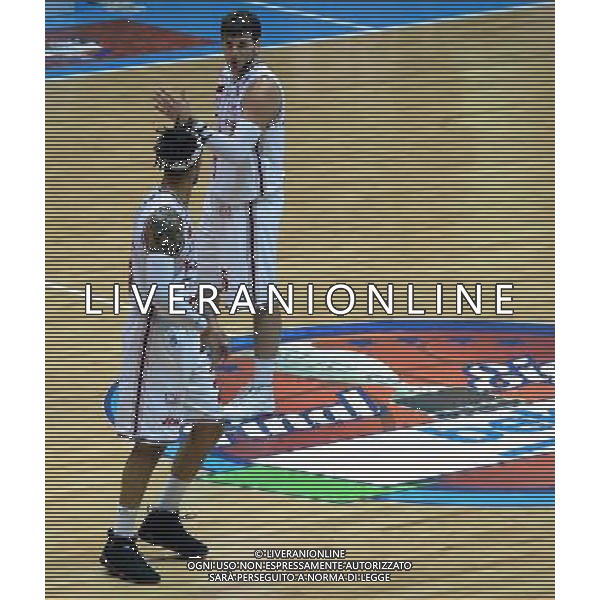 Beko Final Eight 2015 Quarti di Finale Desio (MB) - 20.02.2015 EA7 Armani Jeans Olimpia Milano-Sidigas Avellino Nella Foto:Gentile Alessandro-Hackett Daniel /Ph.Vitez-Ag. Aldo Liverani