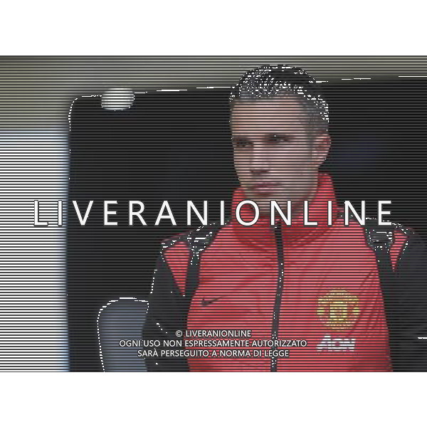 Manchester United\'s Robin van Persie arrives at the liberty stadium Photographer Ashley Crowden/CameraSport Football - Barclays Premiership - Swansea City v Manchester United - Saturday 21st February 2015 - Liberty Stadium - Swansea © CameraSport - 43 Linden Ave. Countesthorpe. Leicester. England. LE8 5PG - Tel: +44 (0) 116 277 4147 - admin@camerasport.com - www.camerasport.com AG ALDO LIVERANI SAS ONLY ITALY