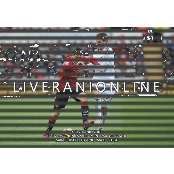 Manchester United\'s Ander Herrera vies for possession with Swansea City\'s Gylfi Sigur sson Photographer Ashley Crowden/CameraSport Football - Barclays Premiership - Swansea City v Manchester United - Saturday 21st February 2015 - Liberty Stadium - Swansea © CameraSport - 43 Linden Ave. Countesthorpe. Leicester. England. LE8 5PG - Tel: +44 (0) 116 277 4147 - admin@camerasport.com - www.camerasport.com AG ALDO LIVERANI SAS ONLY ITALY