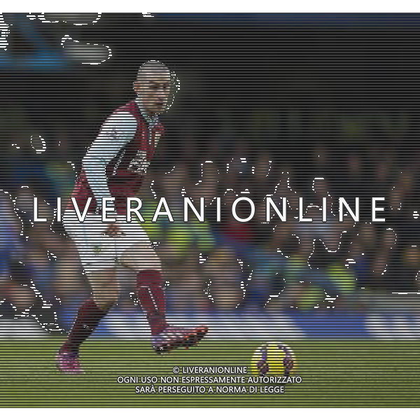 Burnley\'s David Jones in action during todays match Photographer Craig Mercer/CameraSport Football - Barclays Premiership - Chelsea v Burnley - Saturday 21st February 2015 - Stamford Bridge - London © CameraSport - 43 Linden Ave. Countesthorpe. Leicester. England. LE8 5PG - Tel: +44 (0) 116 277 4147 - admin@camerasport.com - www.camerasport.com AG ALDO LIVERANI SAS ONLY ITALY