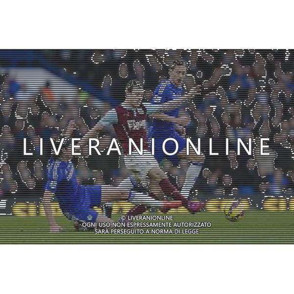Burnley\'s Ashley Barnes under pressure from Chelsea\'s Filipe Luis Photographer Craig Mercer/CameraSport Football - Barclays Premiership - Chelsea v Burnley - Saturday 21st February 2015 - Stamford Bridge - London © CameraSport - 43 Linden Ave. Countesthorpe. Leicester. England. LE8 5PG - Tel: +44 (0) 116 277 4147 - admin@camerasport.com - www.camerasport.com AG ALDO LIVERANI SAS ONLY ITALY
