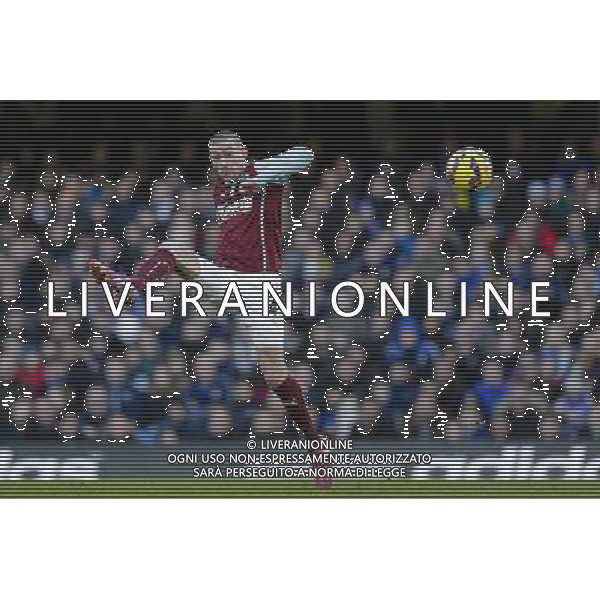 Burnley\'s David Jones in action during todays match Photographer Craig Mercer/CameraSport Football - Barclays Premiership - Chelsea v Burnley - Saturday 21st February 2015 - Stamford Bridge - London © CameraSport - 43 Linden Ave. Countesthorpe. Leicester. England. LE8 5PG - Tel: +44 (0) 116 277 4147 - admin@camerasport.com - www.camerasport.com AG ALDO LIVERANI SAS ONLY ITALY