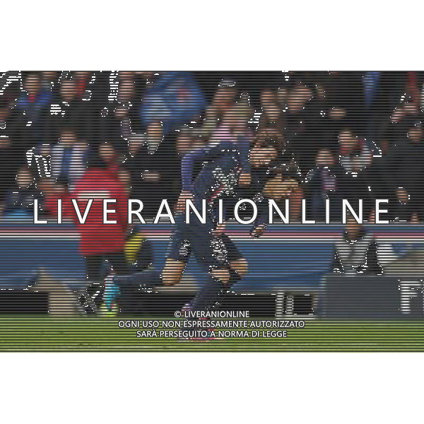 Adrien RABIOT / Edinson CAVANI - 21.02.2015 - PSG / Toulouse - 26eme journee de Ligue1 Photo : Johnny Fidelin / Icon Sport AG ALDO LIVERANI SAS ONLY ITALY *** Local Caption ***