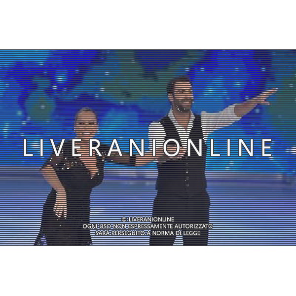 Roma - 21/02/2015 - Studi Rai Nomentano - La prima puntata della trasmissione TV \' Notti sul ghiaccio \' - nella foto: Barbara De Rossi e Simone Vaturi / Ph. Fabrizio Corradetti - Ag. Aldo Liverani sas