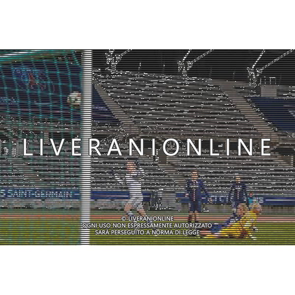 Goal Lara DICKENMANN - 21.02.2015 - PSG / Lyon - 1er Division Feminine Photo : Anthony Dibon / Icon Sport /Agenzia Aldo Liverani sas - ITALY ONLY - EDITORIAL USE ONLY *** Local Caption ***