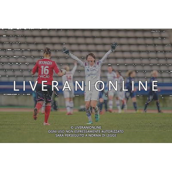 Joie Lyon / Saki Kumagai - 21.02.2015 - PSG / Lyon - 1er Division Feminine Photo : Anthony Dibon / Icon Sport /Agenzia Aldo Liverani sas - ITALY ONLY - EDITORIAL USE ONLY *** Local Caption ***