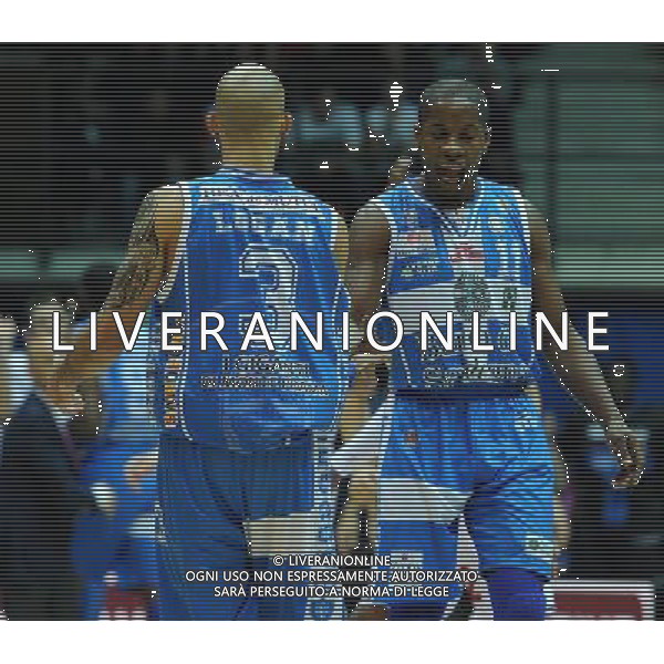 Beko Final Eight 2015 Finale Desio (MB) - 22.02.2015 EA7 Armani Jeans Olimpia Milano-Banco di Sardegna Sassari Nella Foto:logan david festeggia con dyson jerome /Ph.Vitez-Ag. Aldo Liverani