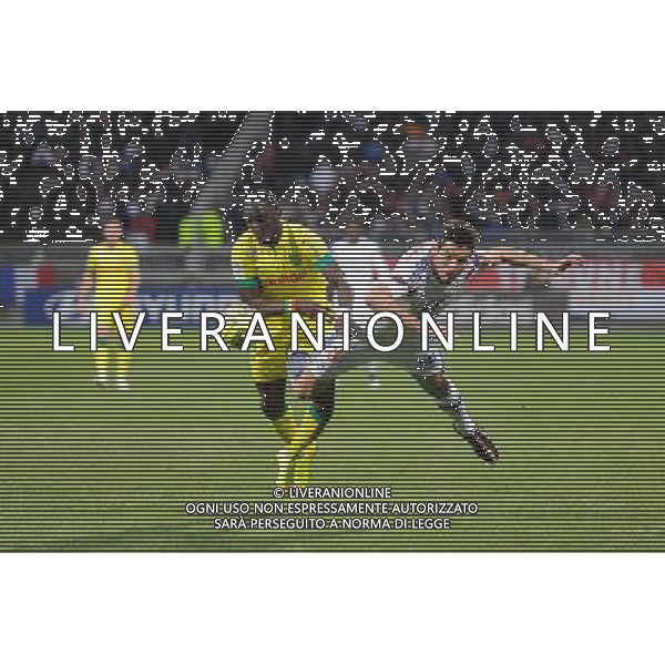 Yoann GOURCUFF / Issa CISSOKHO - 22.02.2015 - Lyon / Nantes - 26eme journee de Ligue1 Photo : Jean Paul Thomas / Icon Sport AG ALDO LIVERANI SAS ONLY ITALY *** Local Caption ***
