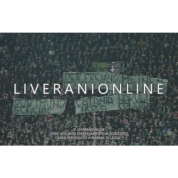 UEFA Champions League 2014/2015 Ottavi di Finale Andata Torino - 24.02.2015 Juventus-Borussia Dortmund Nella Foto:striscione tifosi juventus /Ph.Vitez-Ag. Aldo Liverani