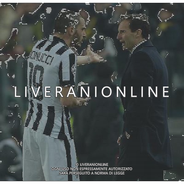 UEFA Champions League 2014/2015 Ottavi di Finale Andata Torino - 24.02.2015 Juventus-Borussia Dortmund Nella Foto: leonardo bonucci e massimiliano allegri /Ph.Vitez-Ag. Aldo Liverani