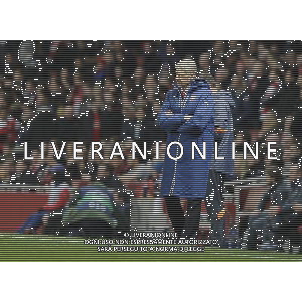 Arsenal manager Arsne Wenger dejected after the 3-1 defeat Photographer Ashley Western/CameraSport Football - UEFA Champions League Second Round 1st Leg - Arsenal v Monaco - Wednesday 25th February 2015 - Emirates Stadium - London © CameraSport - 43 Linden Ave. Countesthorpe. Leicester. England. LE8 5PG - Tel: +44 (0) 116 277 4147 - admin@camerasport.com - www.camerasport.com AG ALDO LIVERANI SAS ONLY ITALY