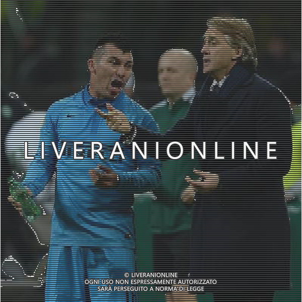UEFA Europa League 2014/2015 Sedicesimi di Finale Ritorno Milano - 26.02.2015 Inter-Celtic Nella Foto: roberto mancini con medel /Ph.Vitez-Ag. Aldo Liverani