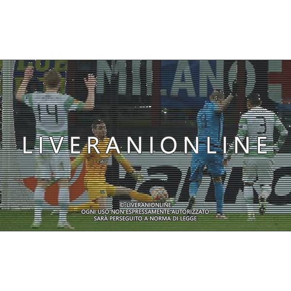 UEFA Europa League 2014/2015 Sedicesimi di Finale Ritorno Milano - 26.02.2015 Inter-Celtic Nella Foto:occasione di mauro icardi parata da gordon /Ph.Vitez-Ag. Aldo Liverani