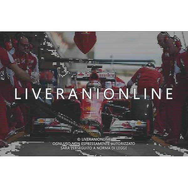 Kimi Raikkonen (FIN) Ferrari SF15-T practices a pit stop. 26.02.2015. Formula One Testing, Day One, Barcelona, Spain. AG ALDO LIVERANI SAS ONLY ITALY