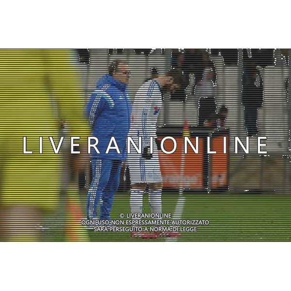 Marcelo BIELSA / Andre Pierre GIGNAC - 27.02.2015 - Marseille / Caen - 27eme journee de Ligue 1 Photo : Gaston Petrelli / Icon Sport AG ALDO LIVERANI SAS ONLY ITALY