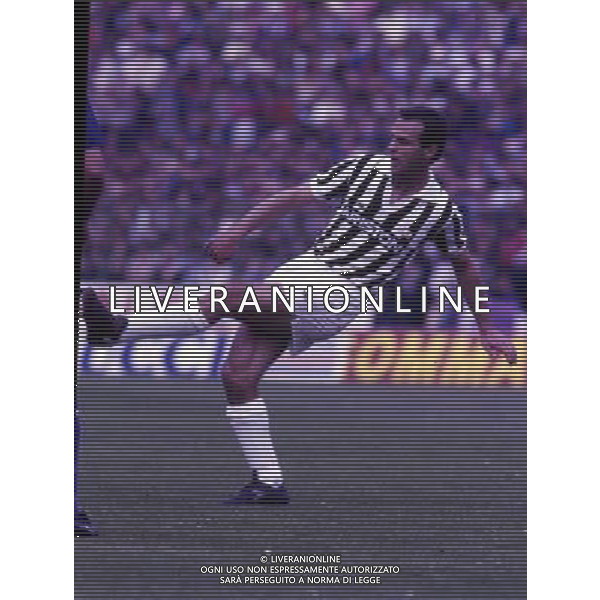 RETROSPETTIVA ANTONIO CABRINI CALCIATORE NELLA FOTO ANTONIO CABRINI CON LA MAGLIA DELLA JUVENTUS AG ALDO LIVERANI SAS