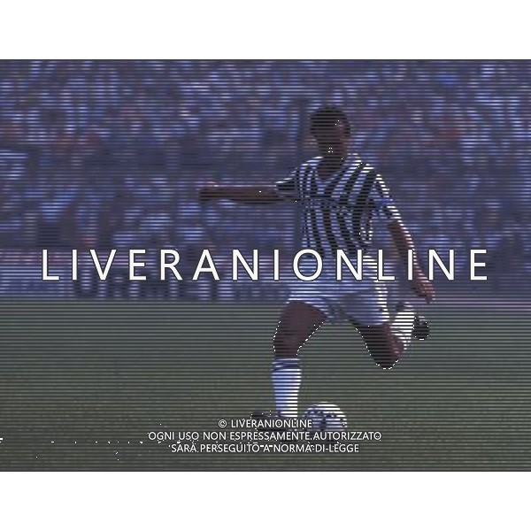 RETROSPETTIVA ANTONIO CABRINI NELLA FOTO ANTONIO CABRINI CON LA MAGLIA JUVENTUS AG ALDO LIVERANI SAS