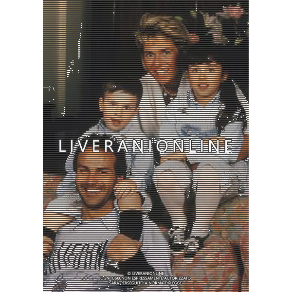 RETROSPETTIVA ANTONIO CABRINI NELLA FOTO ANTONIO CABRINI CON LA MOGLIE CONSUELO E I FIGLI AG ALDO LIVERANI SAS
