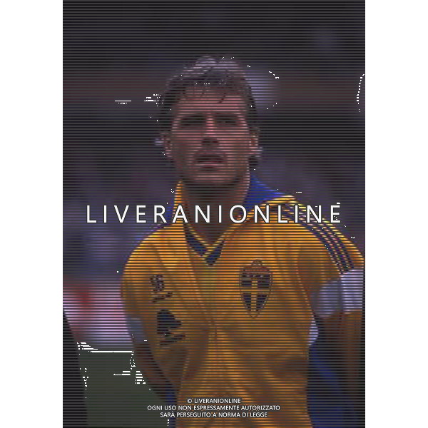 RETROSPETTIVA GLEN HYSEN CALCIATORE NELLA FOTO GLEN HYSEN CON LA MAGLIA DELLA NAZIONALE SVEZIA AG ALDO LIVERANI SAS