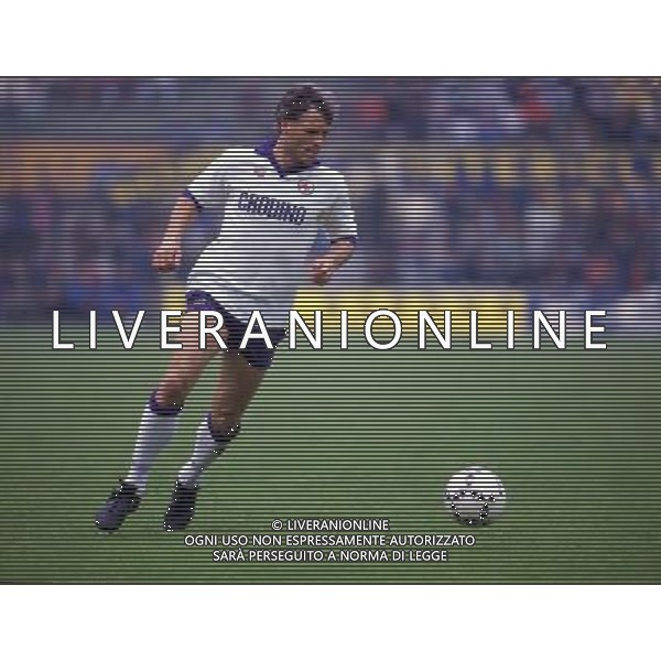RETROSPETTIVA GLEN HYSEN CALCIATORE NELLA FOTO GLEN HYSEN CON LA MAGLIA DELLA FIORENTINA AG ALDO LIVERANI SAS