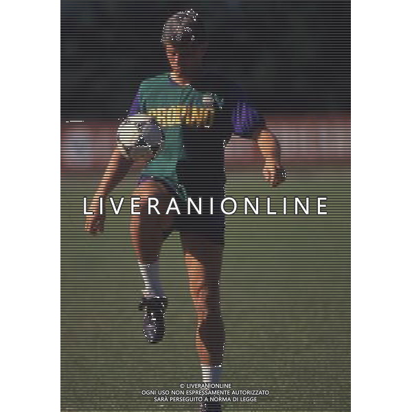 RETROSPETTIVA GLEN HYSEN CALCIATORE NELLA FOTO GLEN HYSEN CON LA MAGLIA DELLA FIORENTINA AG ALDO LIVERANI SAS