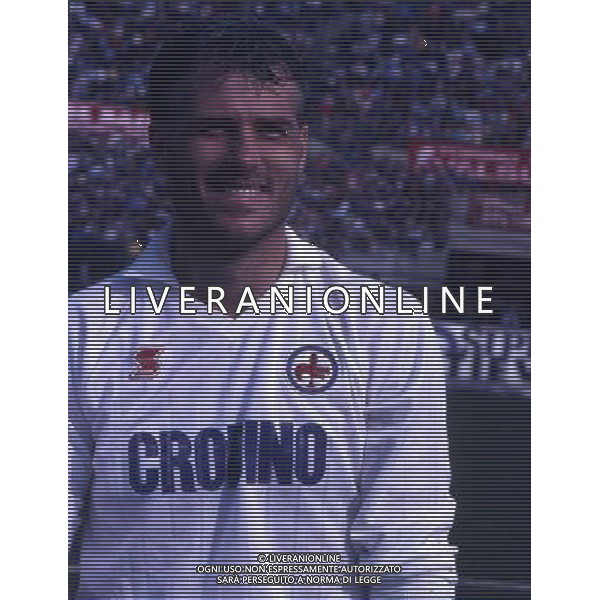 RETROSPETTIVA GLEN HYSEN CALCIATORE NELLA FOTO GLEN HYSEN CON LA MAGLIA DELLA FIORENTINA AG ALDO LIVERANI SAS