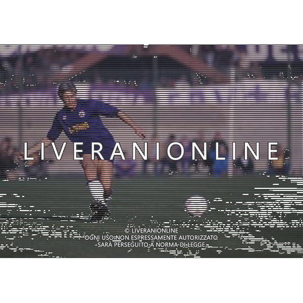 RETROSPETTIVA GLEN HYSEN CALCIATORE NELLA FOTO GLEN HYSEN CON LA MAGLIA DELLA FIORENTINA AG ALDO LIVERANI SAS