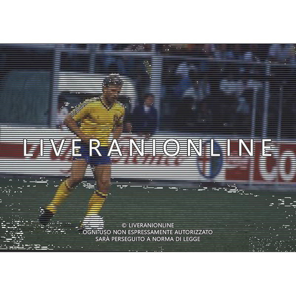 RETROSPETTIVA GLEN HYSEN CALCIATORE NELLA FOTO GLEN HYSEN CON LA MAGLIA DELLA SVEZIA AG ALDO LIVERANI SAS