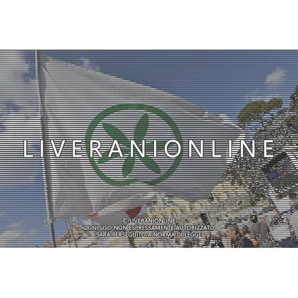 ROMA 28-02-2015 MANIFESTAZIONE DELLA LEGA NORD CONTRO RENZI A CASA ORGANIZZATA DA MATTEO SALVINI NELLA FOTO BANDIERA DELLA LEGA NORD FOTO FABRIZIO CORRADETTI-AG ALDO LIVERANI SAS