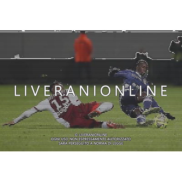 Romain METANIRE / Youssouf SABALY - 28.02.2015 - Metz / Evian Thonon - 27eme journee de Ligue 1 Photo : Fred Marvaux / Icon Sport AG ALDO LIVERANI SAS ONLY ITALY