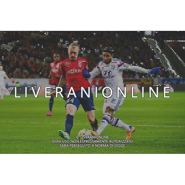 Simon KJAER / Nabil FEKIR - 28.02.2015 - Lille / Lyon - 27eme journee de Ligue 1 - Photo : Dave Winter / Icon Sport /Agenzia Aldo Liverani sas - ITALY ONLY - EDITORIAL USE ONLY